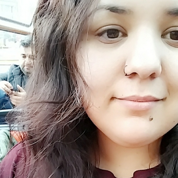 Meet your Posher, Erica - Picture 5 of 8